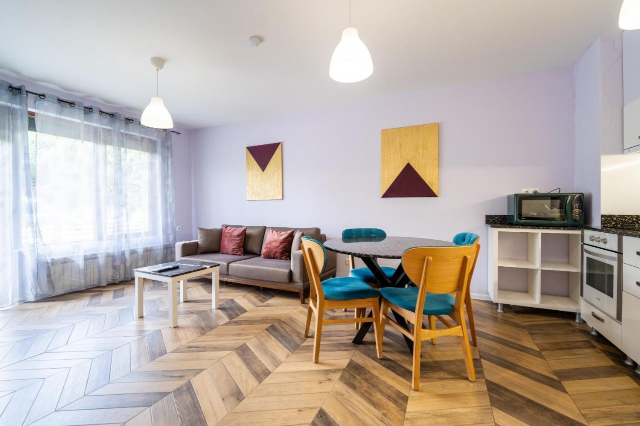 Sunny Apartment In Studentski Grad, Behind Unss Sofia Esterno foto