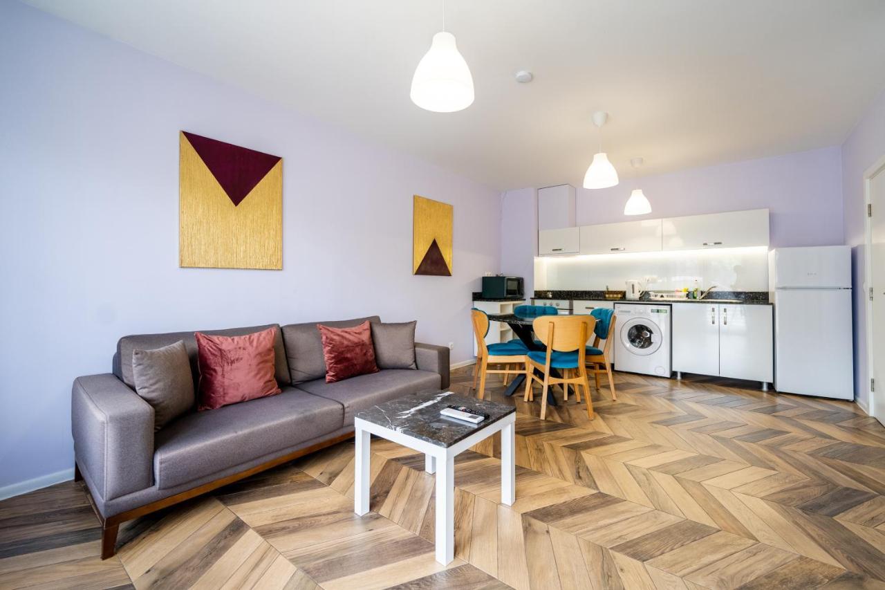 Sunny Apartment In Studentski Grad, Behind Unss Sofia Esterno foto