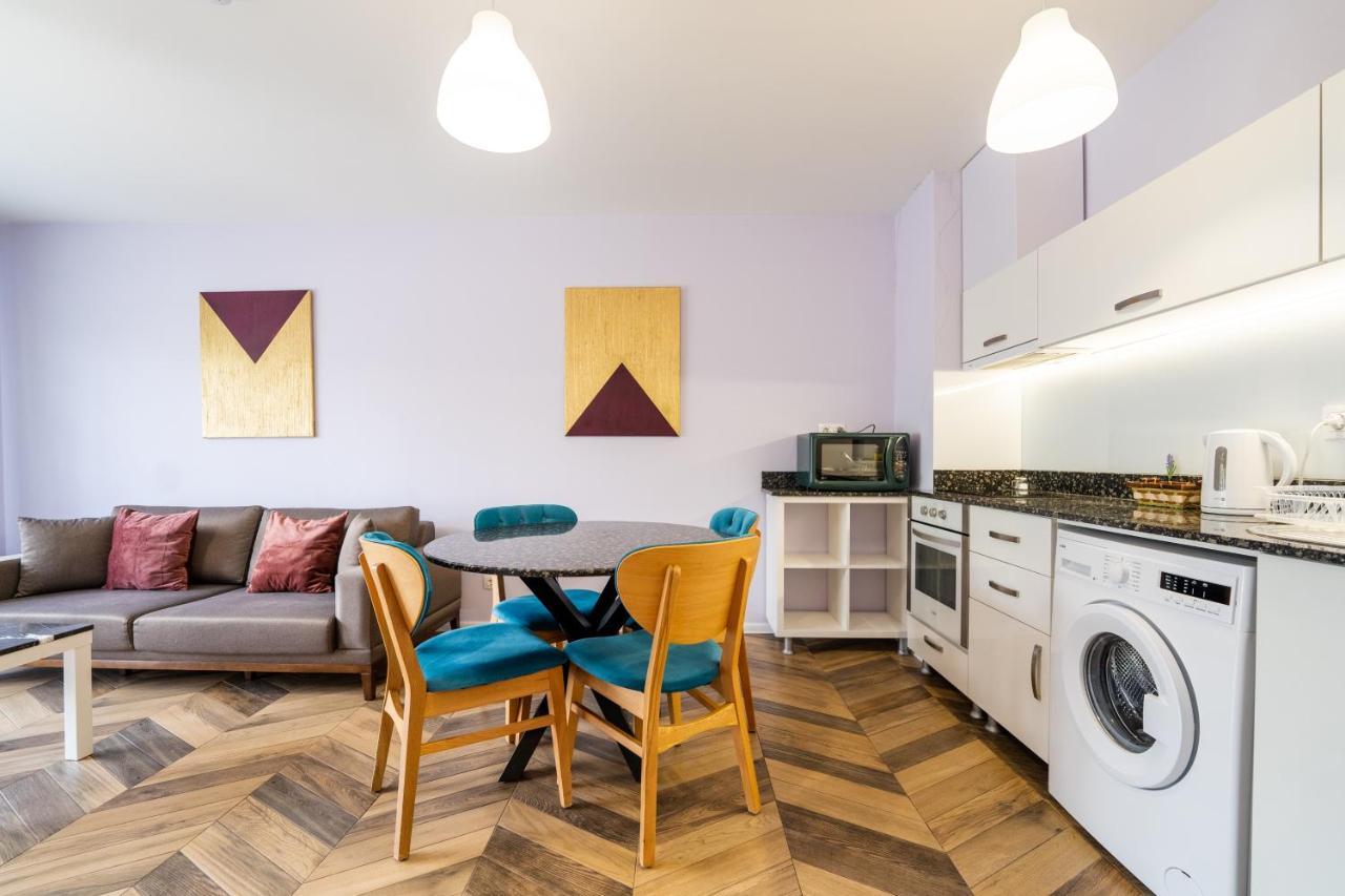 Sunny Apartment In Studentski Grad, Behind Unss Sofia Esterno foto