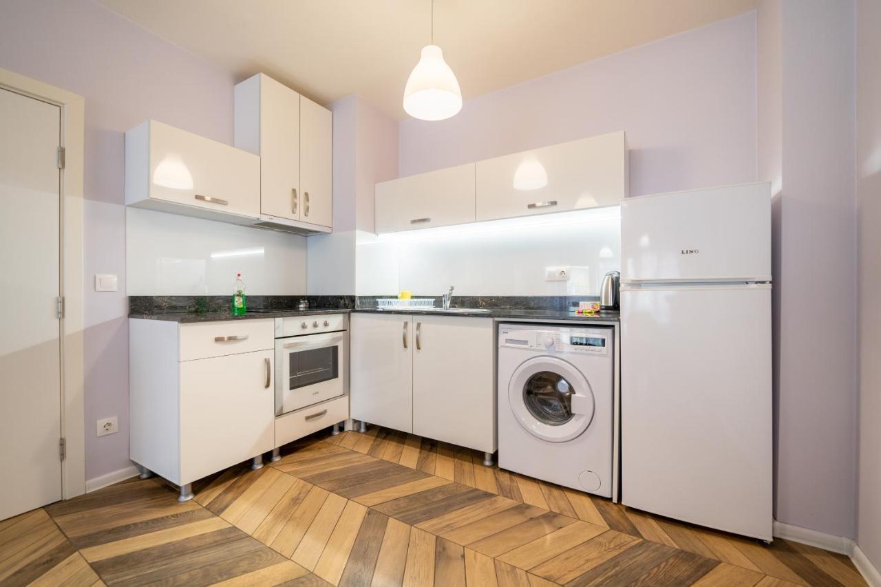 Sunny Apartment In Studentski Grad, Behind Unss Sofia Esterno foto